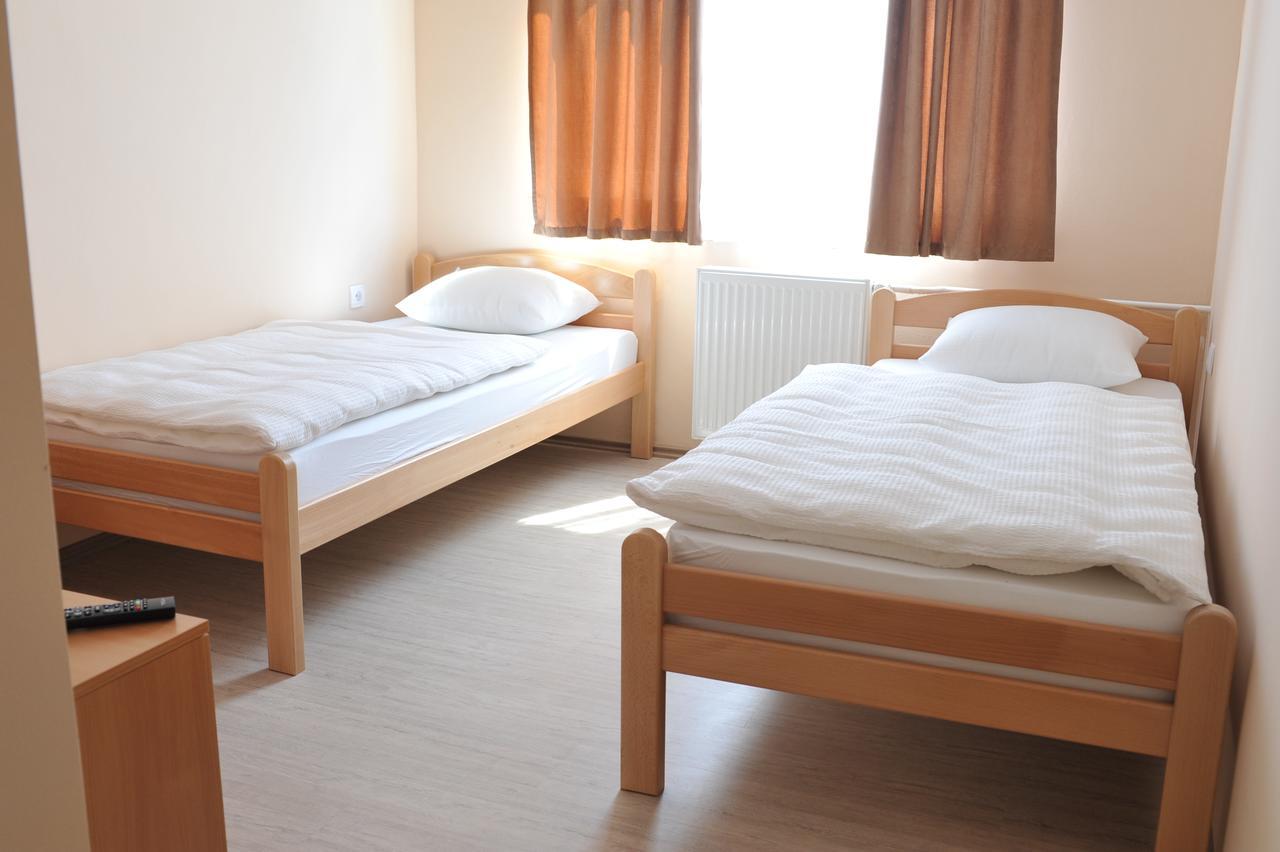 City Hostel Banja Luka Extérieur photo