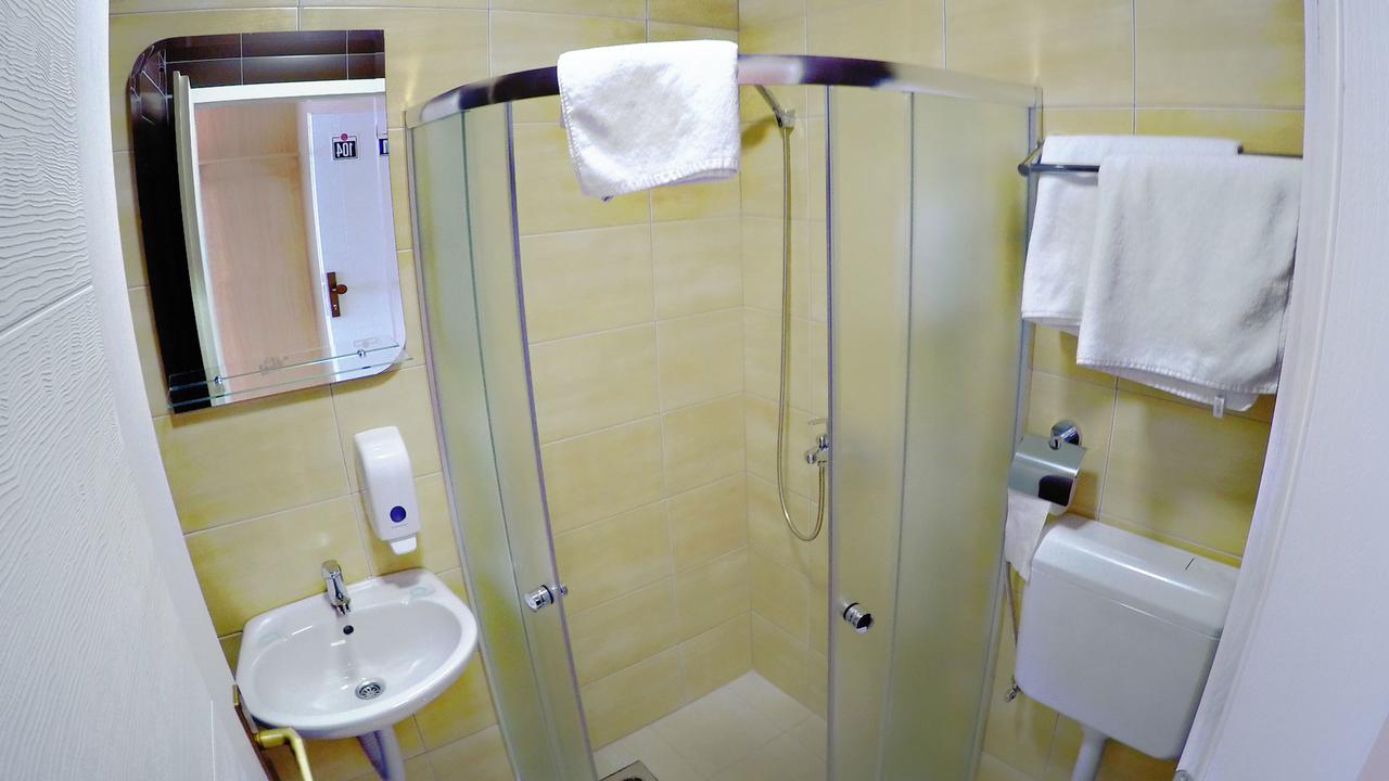 City Hostel Banja Luka Extérieur photo